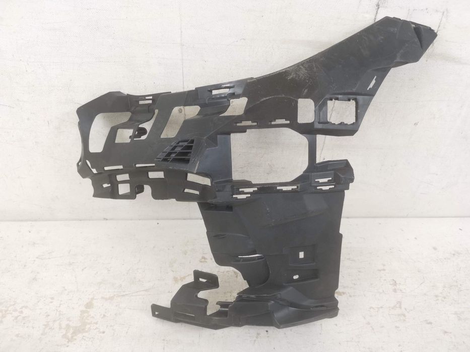 Мерцедес-Бенц C-Class / Mercedes-Benz C-Class W206 [Holder Front Bar L