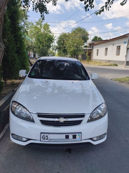 Gentra 2023 yil 3 poz lyuk siz. Kraska toza.
