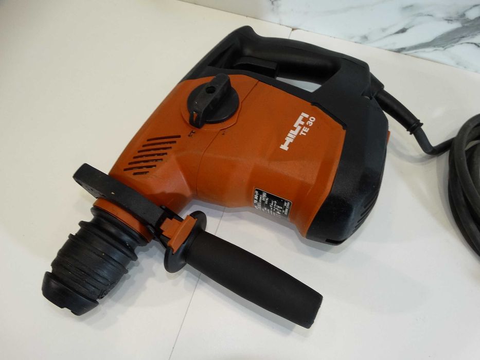 2024 - Hilti TE 30 AVR - Ударо пробивна машина