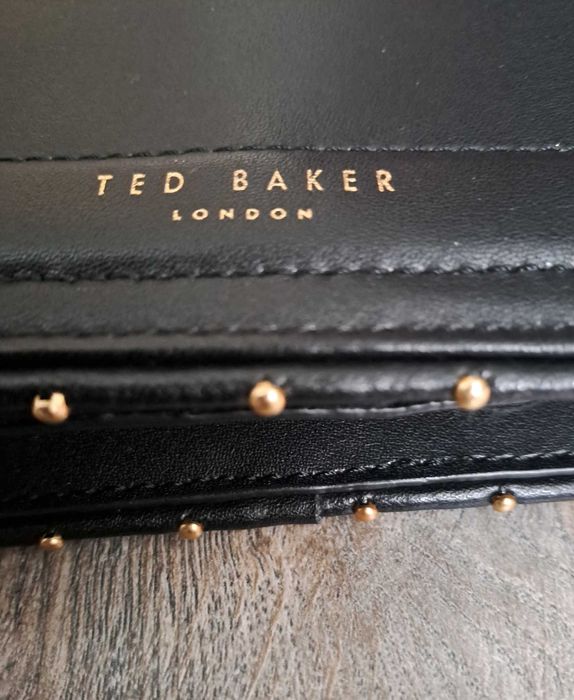 Малка елегантна чантичка Ted Baker