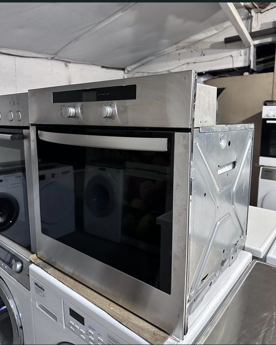 Фурна +гаранция 1 година. MIELE, КОНВЕКЦИЯ .Безплатна доставка за София