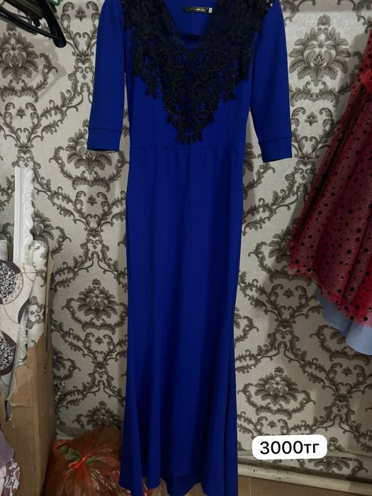 продается платье