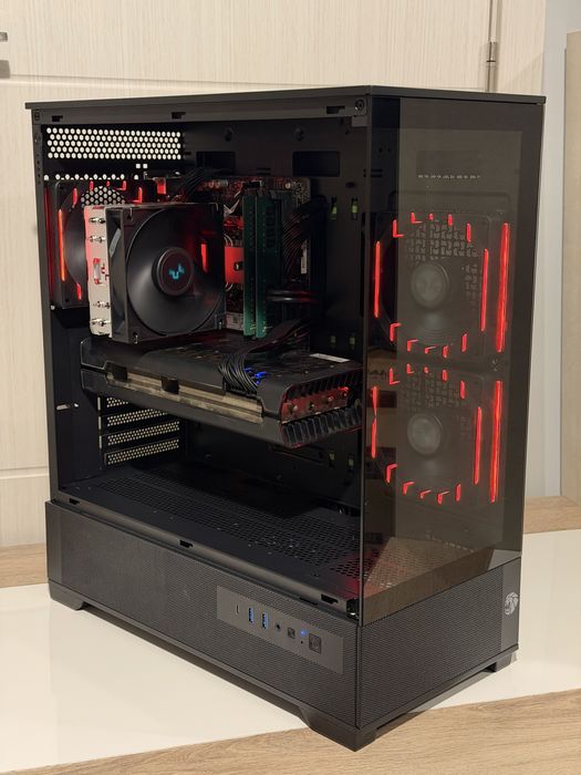 Геймърски компютър i7-6700, RX5700, 32GB