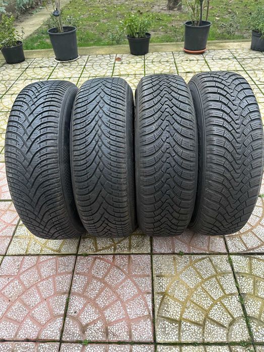 Vand cauciucuri de iarna cu jante 205/70 R16 An 2023