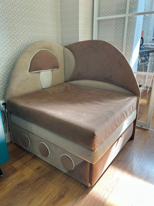 Продам уголок б/у