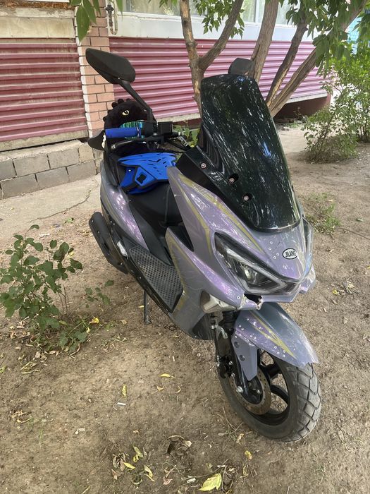 Мопед,скутер Макси 210к