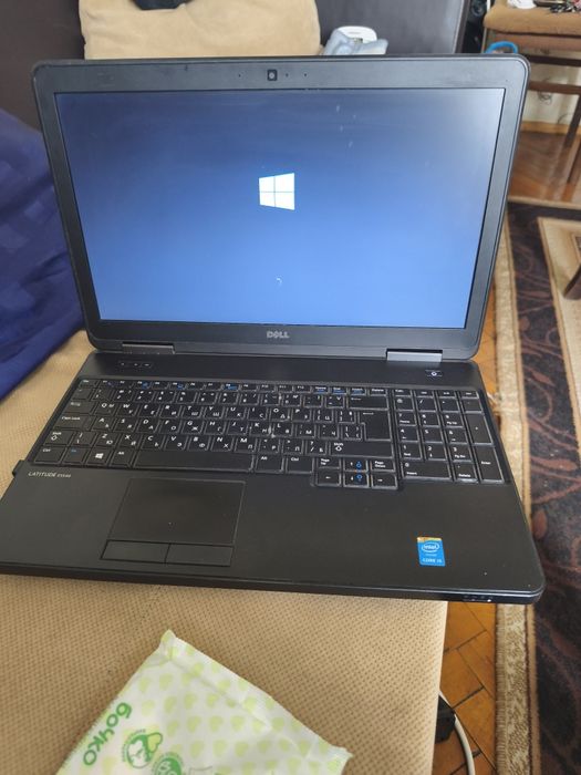 Лаптоп Dell latitude E5540