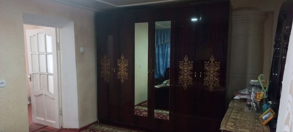 Uy sotiladi. Yer maydoni — 6.15 sotix.| Продаётся дом. 6.15 соток