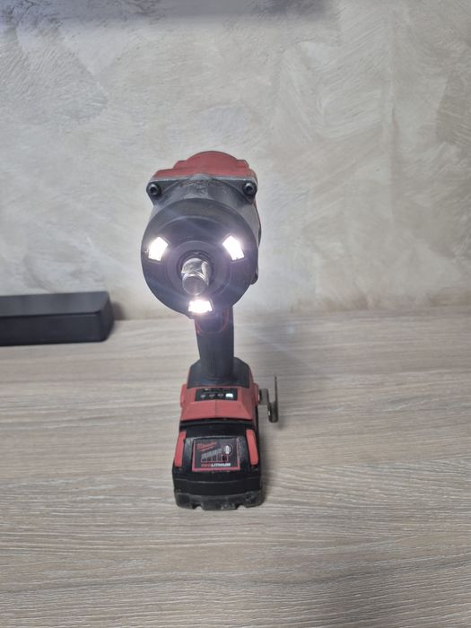 Milwaukee M18 FHIW2F12