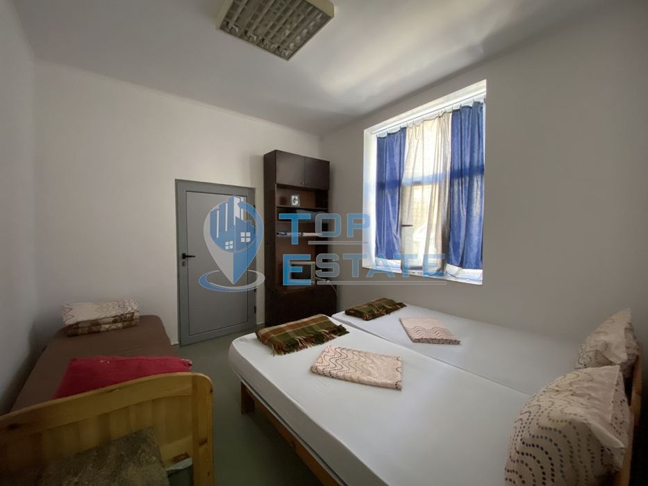 Продава се Къща в Елена - 280 кв.м за 565 €/кв.м - Снимка #2