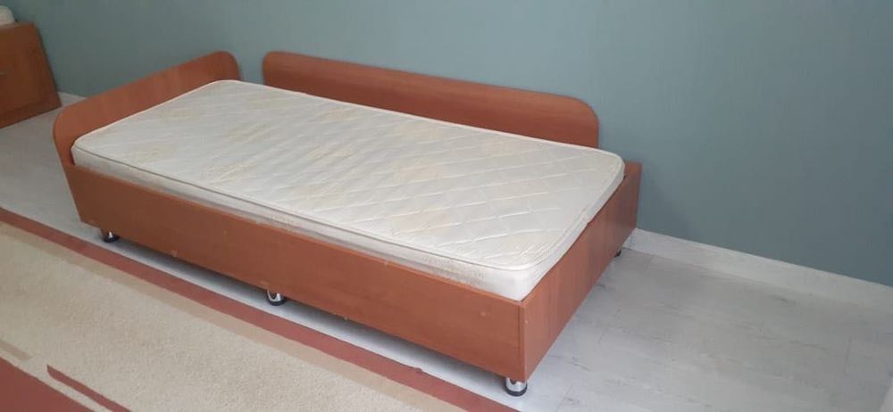 Продаются кровати и полка