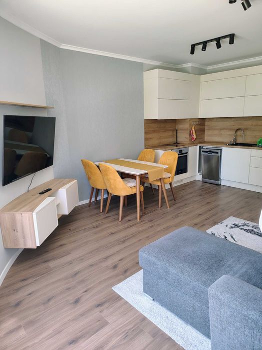 Дава се под наем Двустаен апартамент в Варна, Трошево - 71 кв.м за 1020 € - Снимка #3