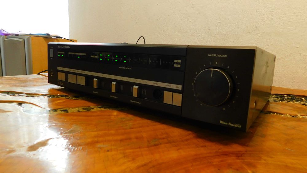 statie / amplificator grundig v 7200