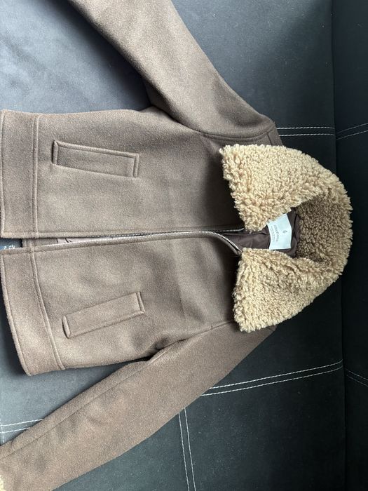Яке с пух Stradivarius