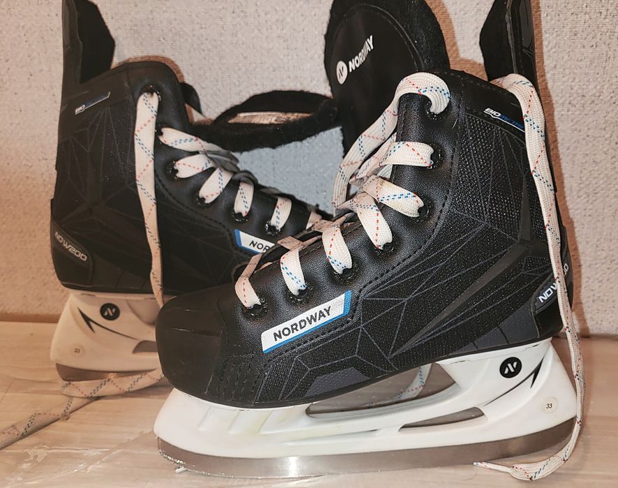 Продам коньки NORDWAY .