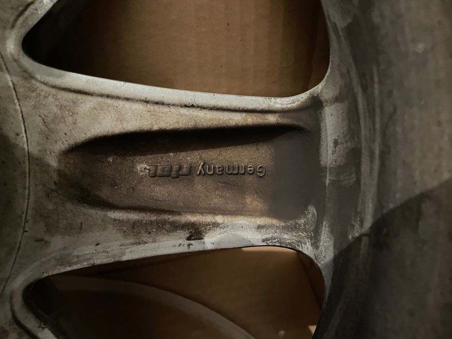 Джанти Rial 17“ цола 5 x 112 7.5J x 17H2 ET 36 от Audi A4 x 4бр.