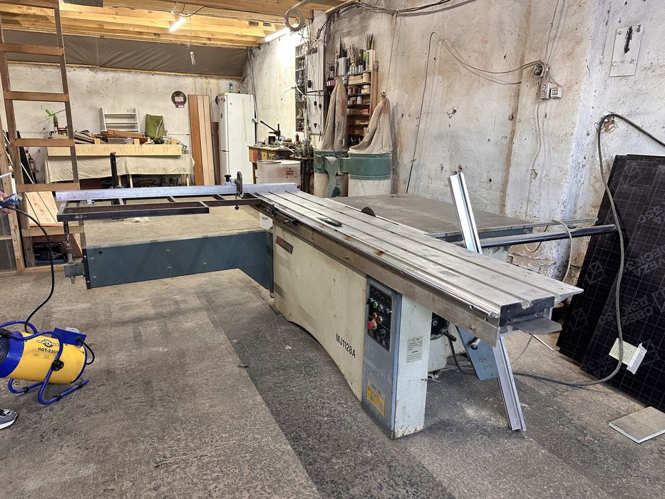 Раскроичный станок