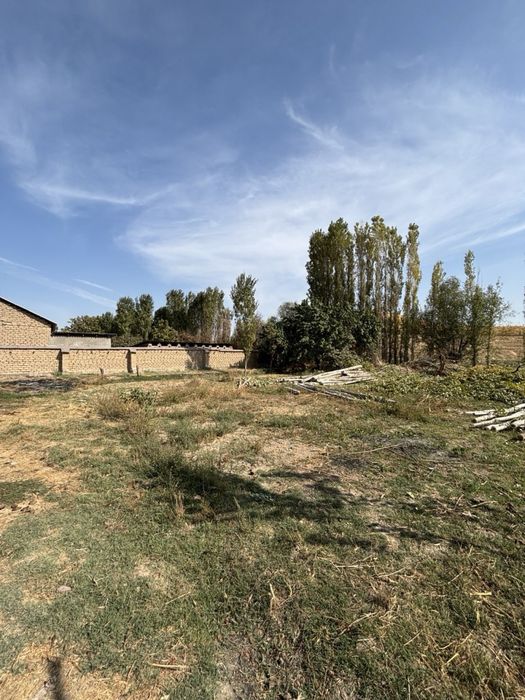 YER SOTILADI srochno !!!