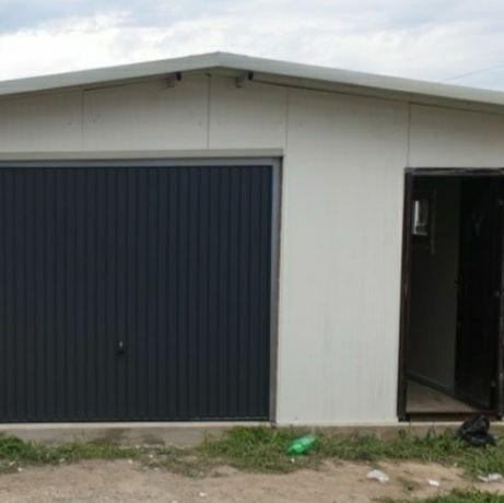 Garaj modular din panouri sandwich