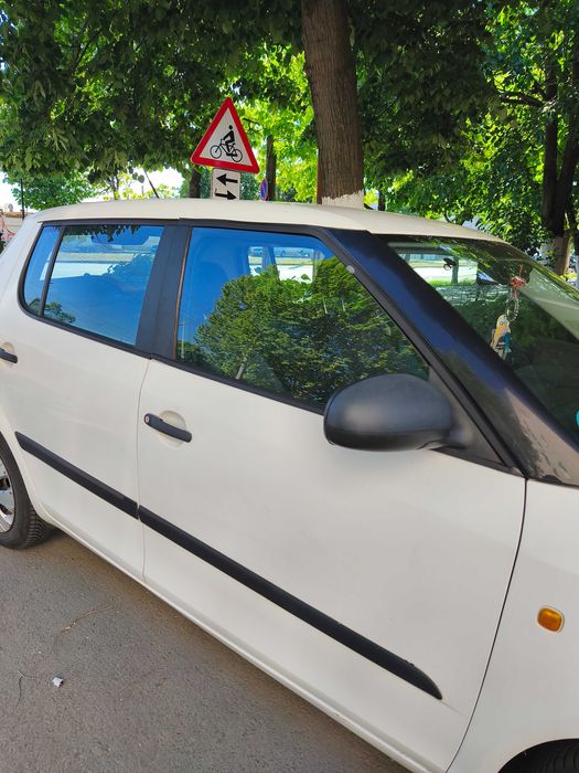 Vând Skoda fabia 2008