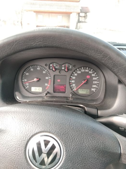 Golf 4, motor 1.6Fsi, an 2002