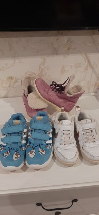 Lot încălțăminte copii 30-31 , 75 lei 3 perechi