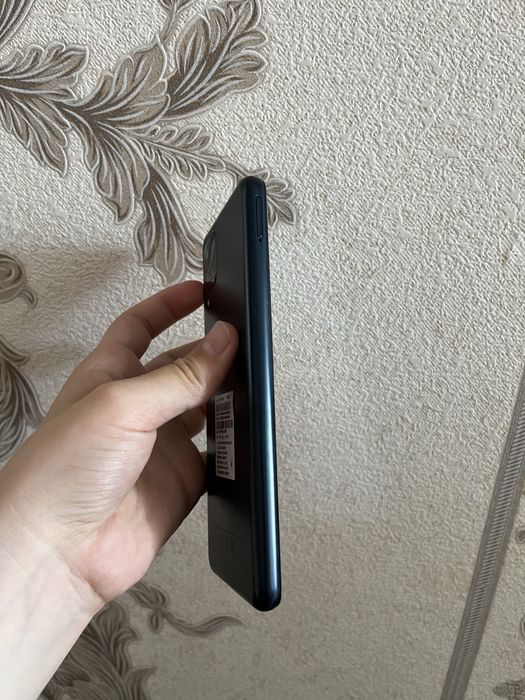 Samsung M12 32 Gb qora