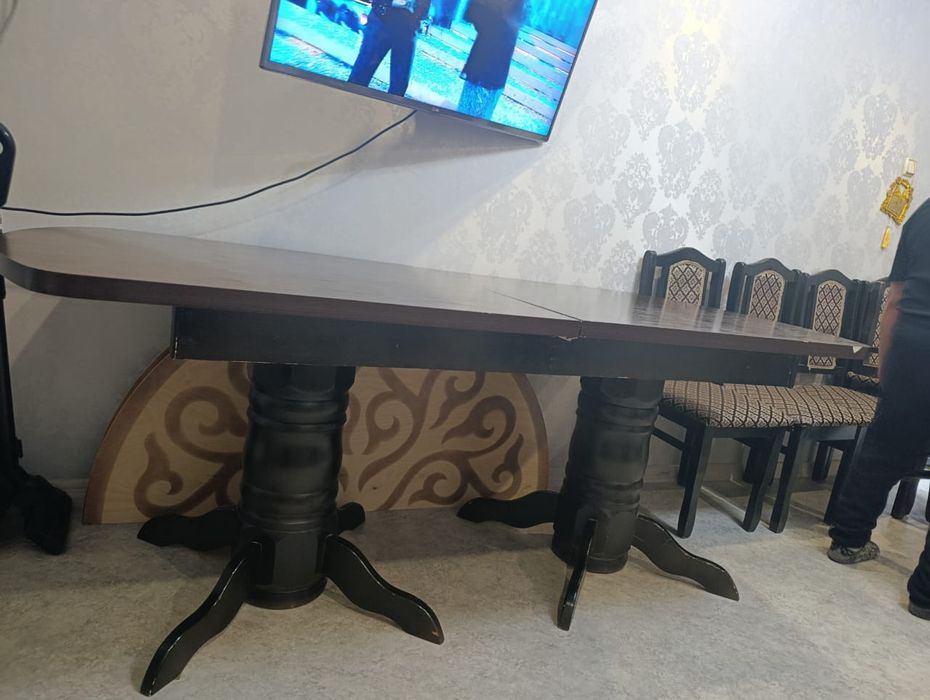 Продам стол со стульями