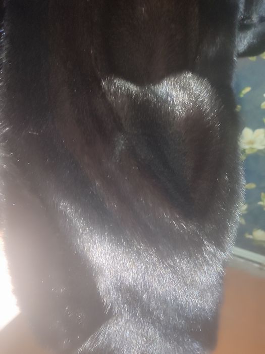 Продам норковую шубу