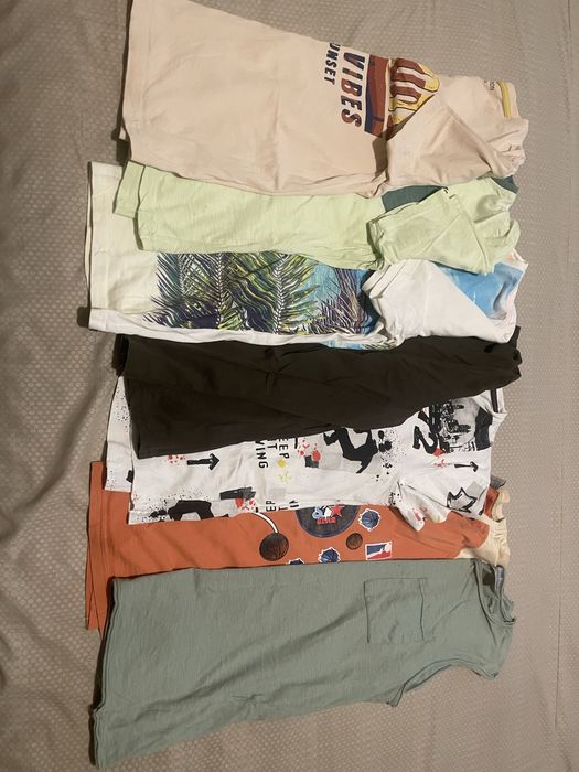 6 броя тениски и блуза с дълъг ръков