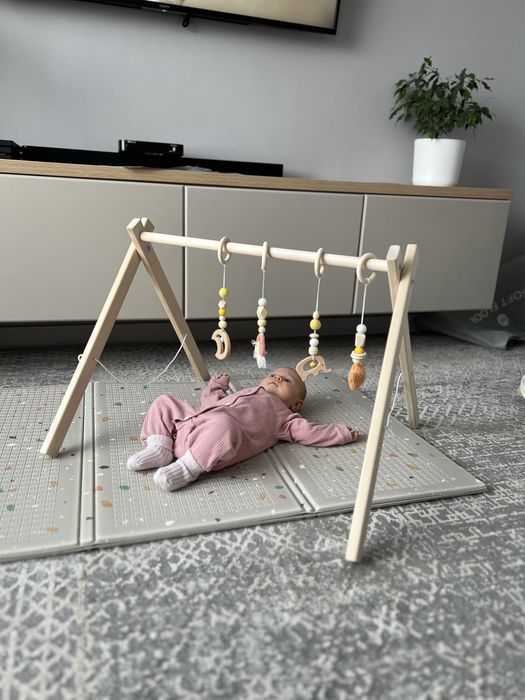 Мобиль деревянный с подвесами