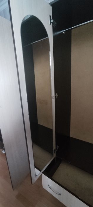 Продам шкаф самовывоз