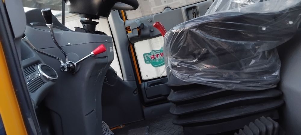 Пагрузчик 0.8 куб  2025 масла хитойдан  Аксиянархида