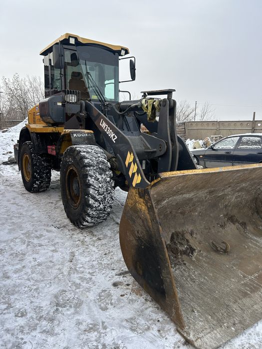 Услуги погрузчика. Погрузка , разгрузка. Расчистка территории.