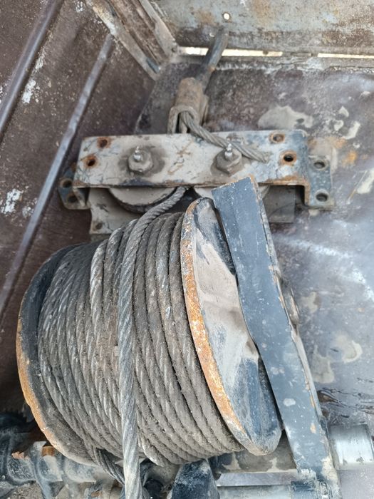 Продам лебедку,тросс