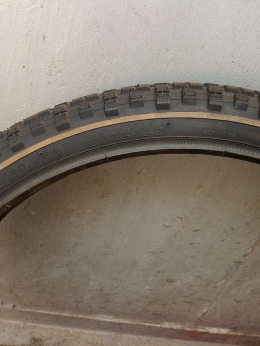 Продается вело резина. В хорошем состоянии.