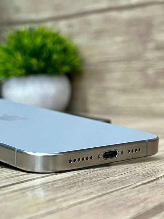 б/у  iPhone 15 Pro Max 512Gb Natural USA ESIM