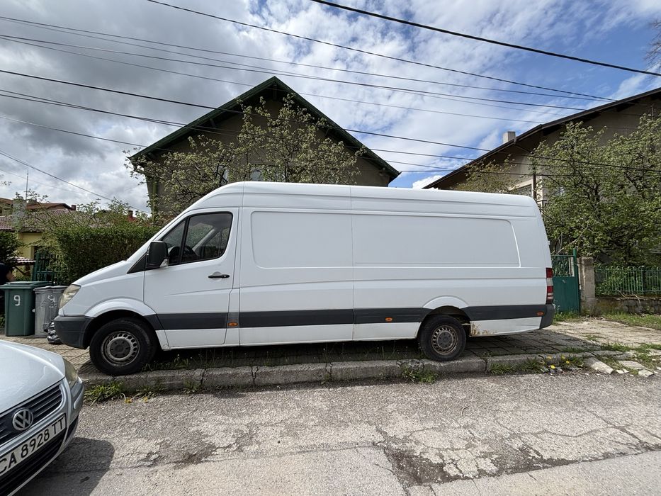 Транспортни услуги с бус дълга база МАКСИ