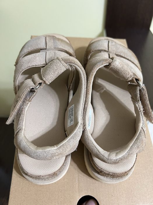 Sandale UGG piele intoarsa 36