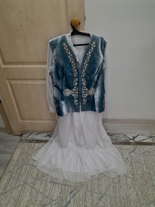 Одежды почти новые