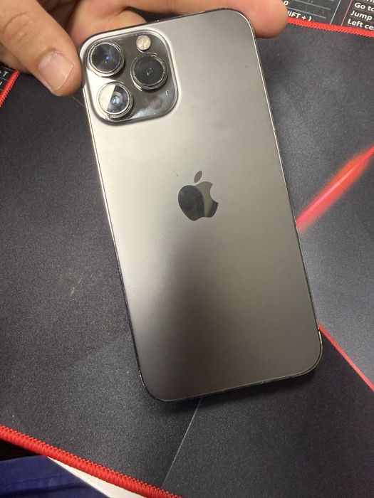 iPhone 13 Pro Max 256GB baterie 77% ecran zgariat