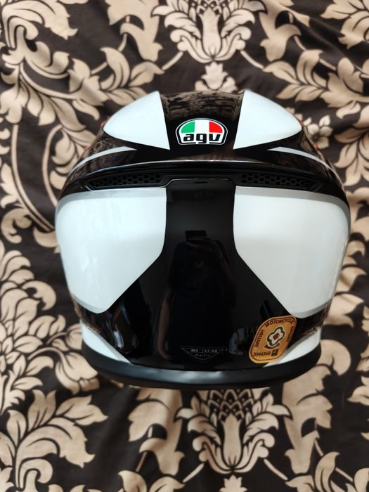 Каска за мотор AGV K6