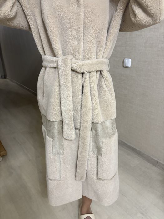 Продам нарядную шубку