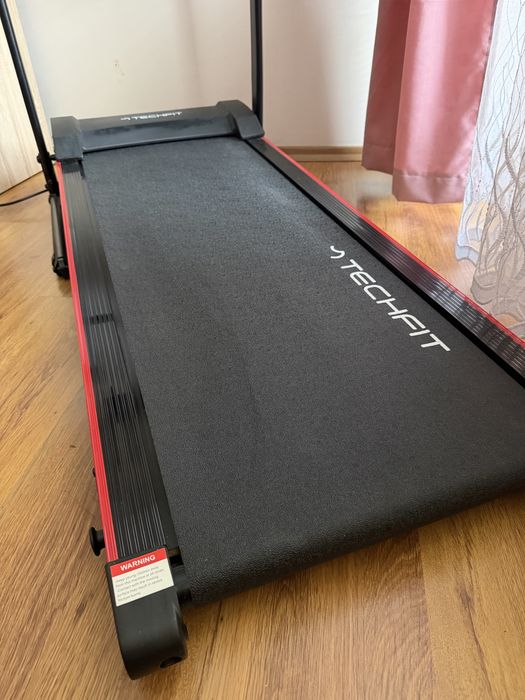 Бягаща пътека TECHFIT