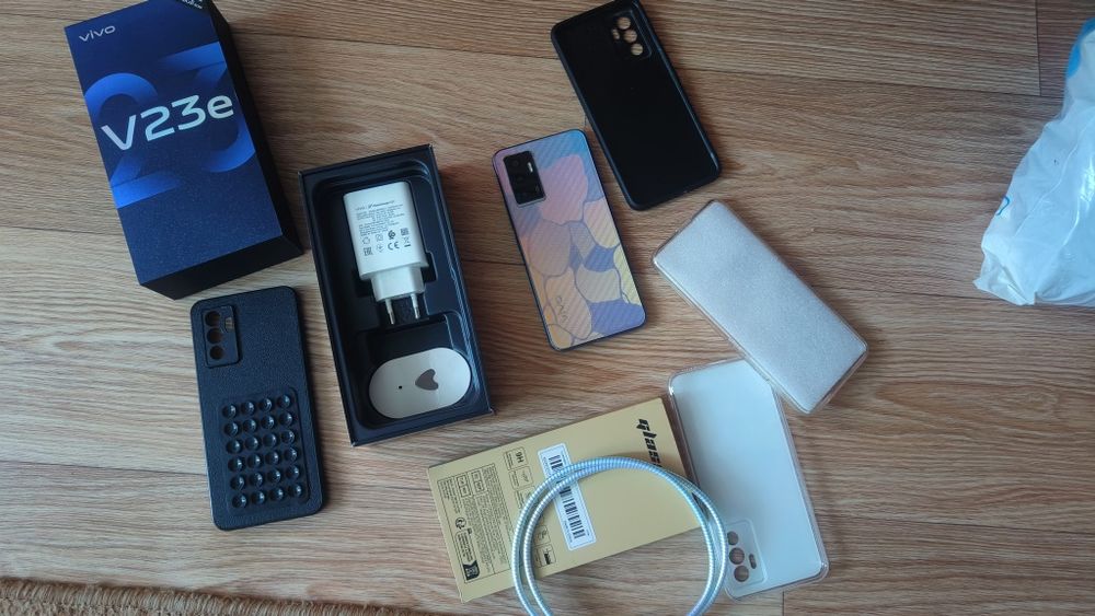 Смартфон Vivo V23e