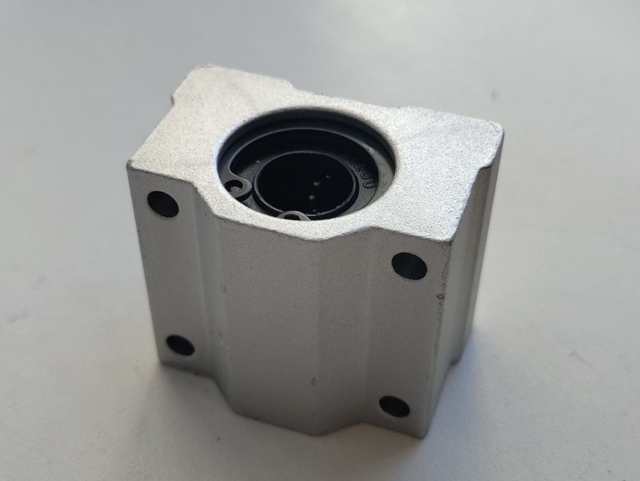 Линейный подшипник LM12UU