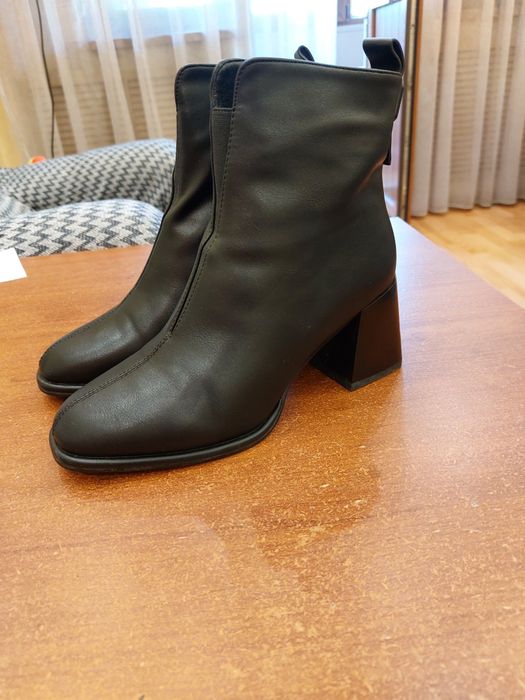 Продам ботильоны б/у.