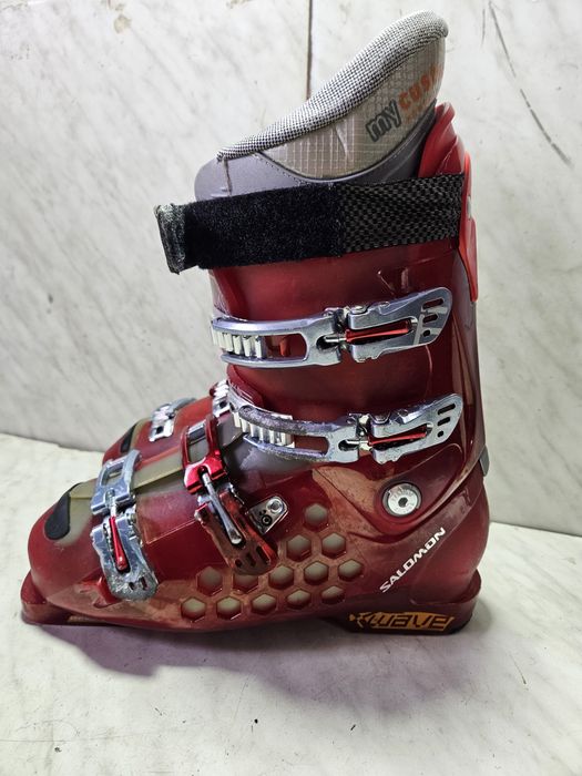 Clapari ski schi  Salomon  mondo  29  corespunde mărimii 44