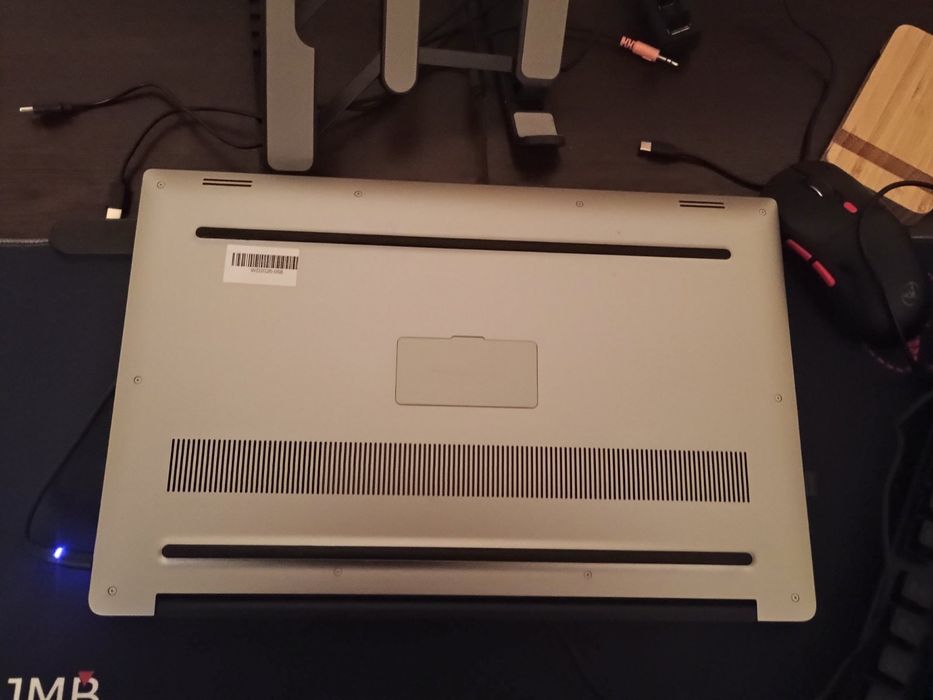 Dell Precision 5520 | i7-7820HQ | 32GB RAM | 1TB SSD | Quadro M1200