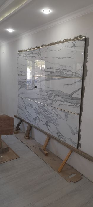 Кафель,ламинат,линолеум,плинтус.